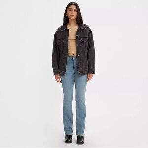 Levi’s 315 shaping boot cut women’s jeans